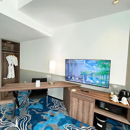 Novotel Bandung Exterior photo