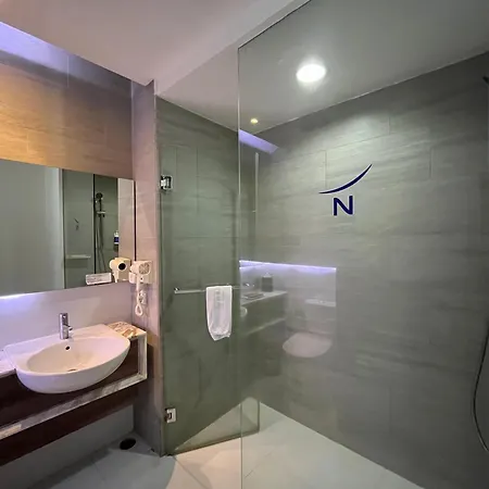 Novotel Bandung Exterior photo