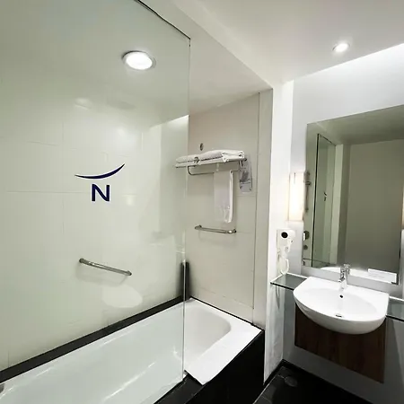 Novotel Bandung Exterior photo