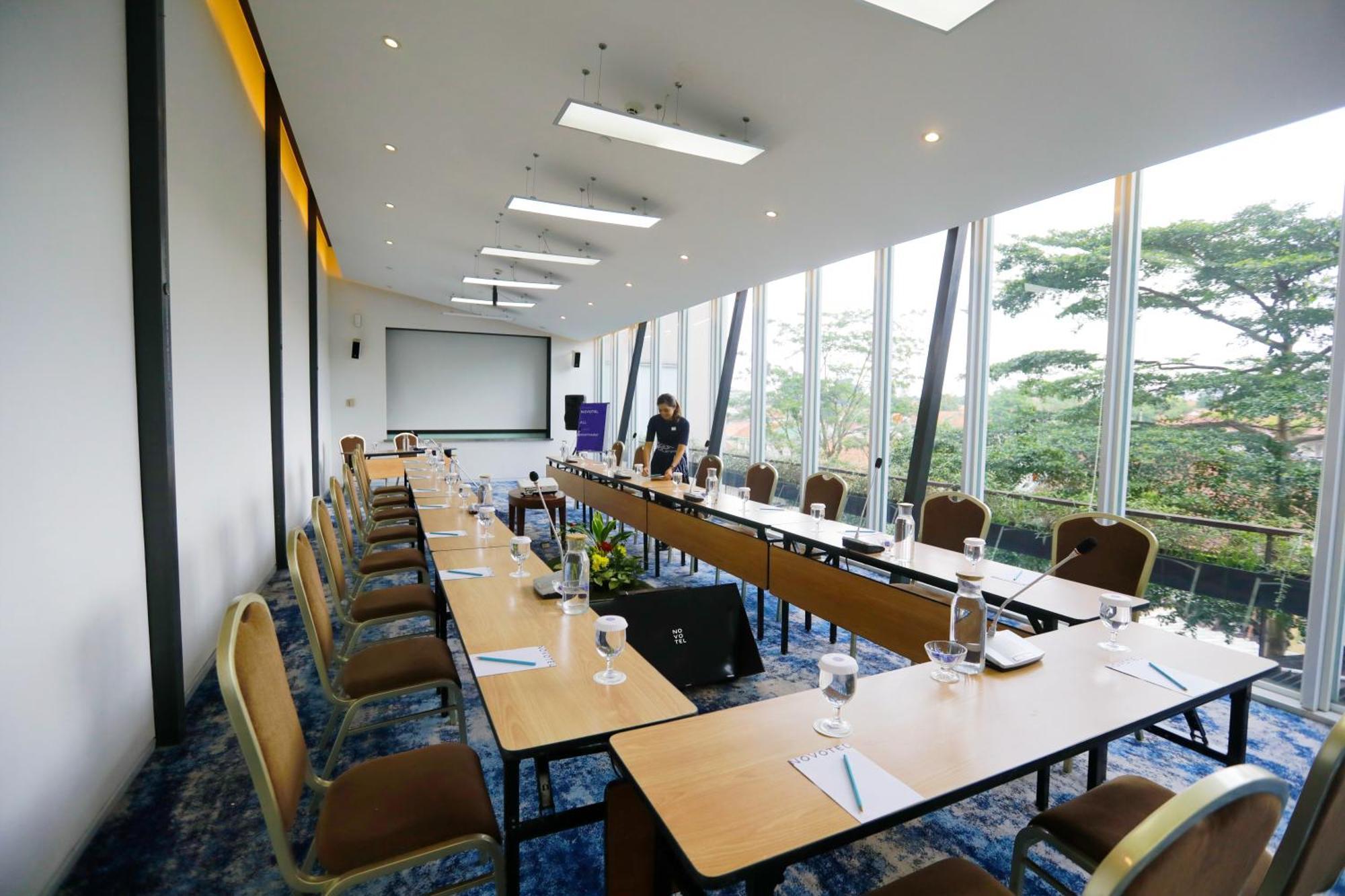 Novotel होटल 4*