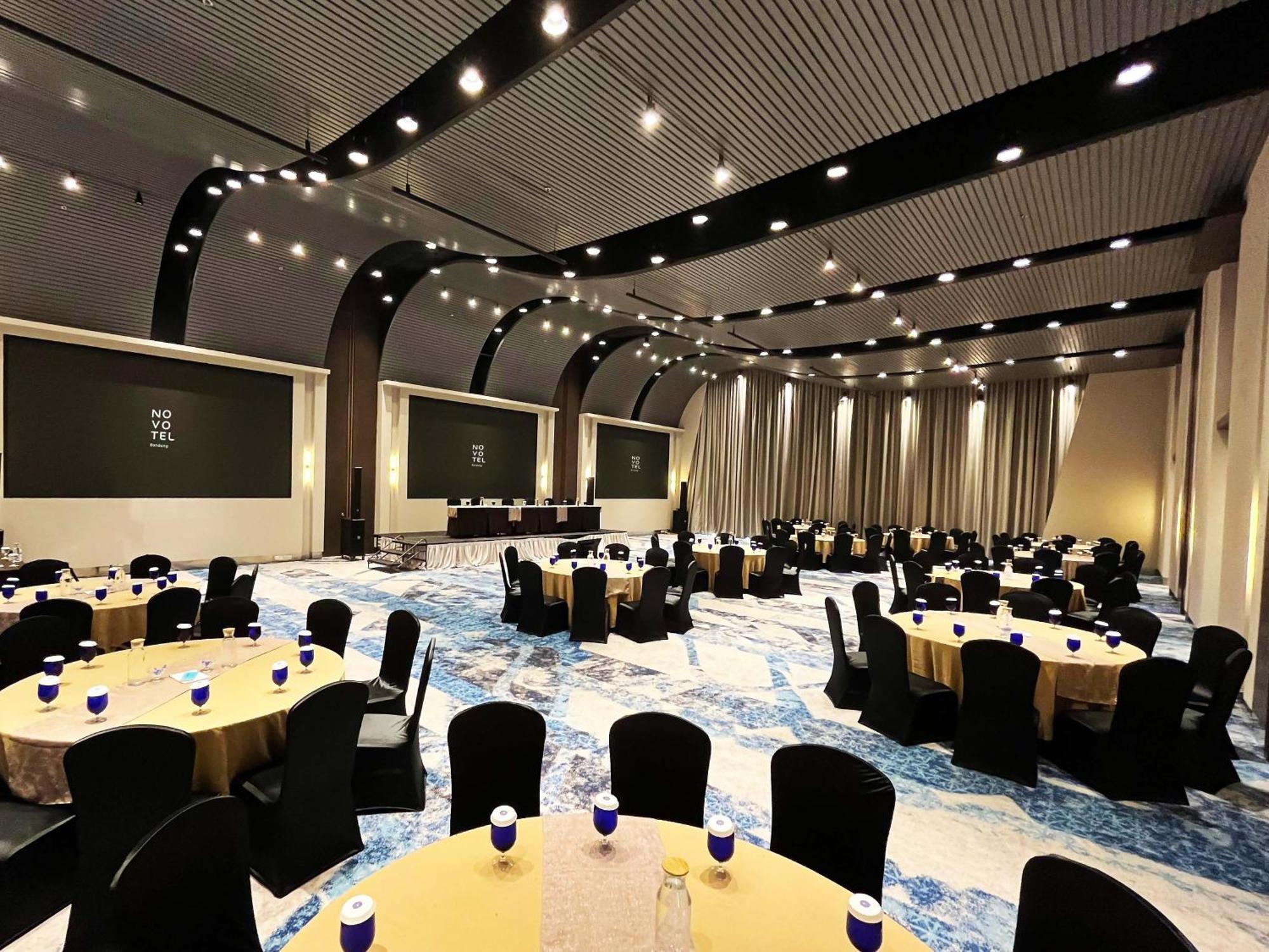 Hotel Novotel 4*