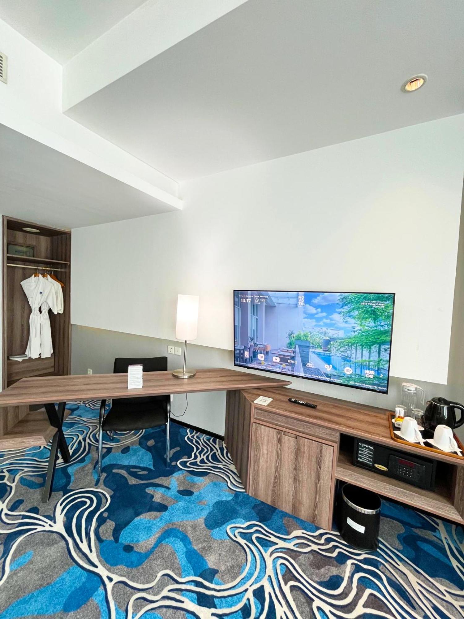 Novotel Hotel 4*